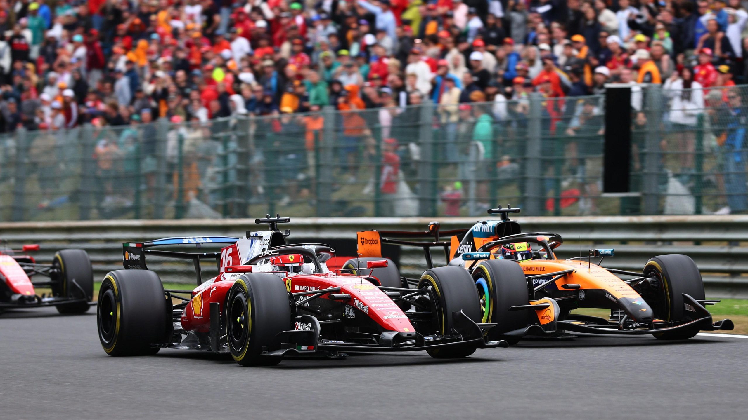 F1问答:汉密尔顿与勒克莱尔的赛道事件,拉塞尔与梅赛德斯的动力问题