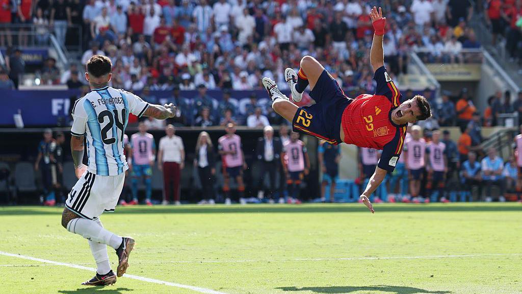 2026年世界杯:西班牙在对阿根廷的比赛中获胜,称其为足球的胜利